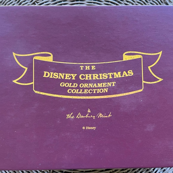 Vintage Danbury Mint The Disney Christmas Gold Ornament Collection of 12 in Box